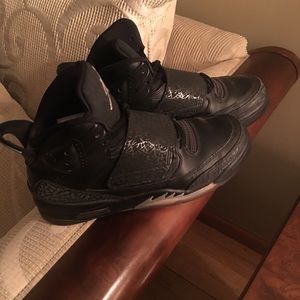 Jordan son of mars black